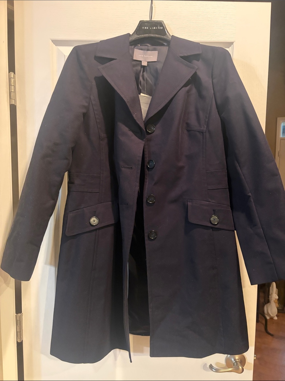 Ann Taylor Dark Navy Single-Breasted Trench Coat with Flap Pockets